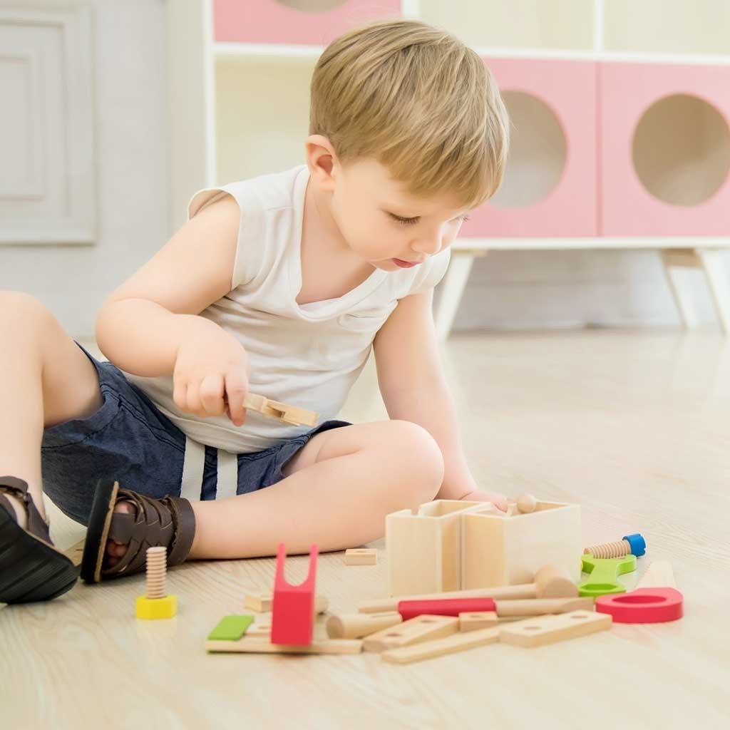 Дърводелски комплект с инструменти за деца