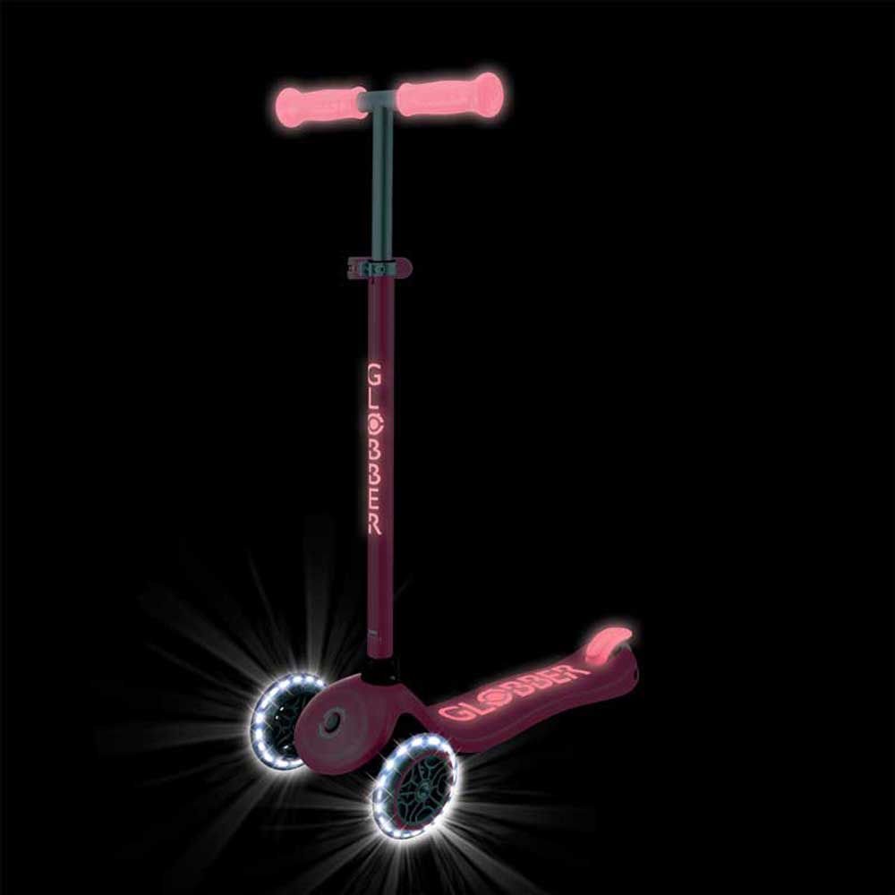 Детска тротинетка със светещи колела PRIMO PLUS GLOW LIGHTS, корал