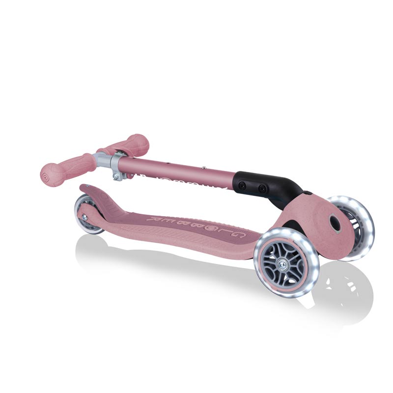 Сгъваема еко тротинетка с 3 колела GLOBBER JUNIOR FOLDABLE LIGHTS ECOLOGIC – цвят бери